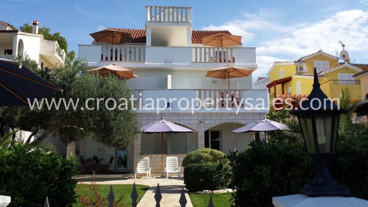 House for sale 477 m² – Sibenik
