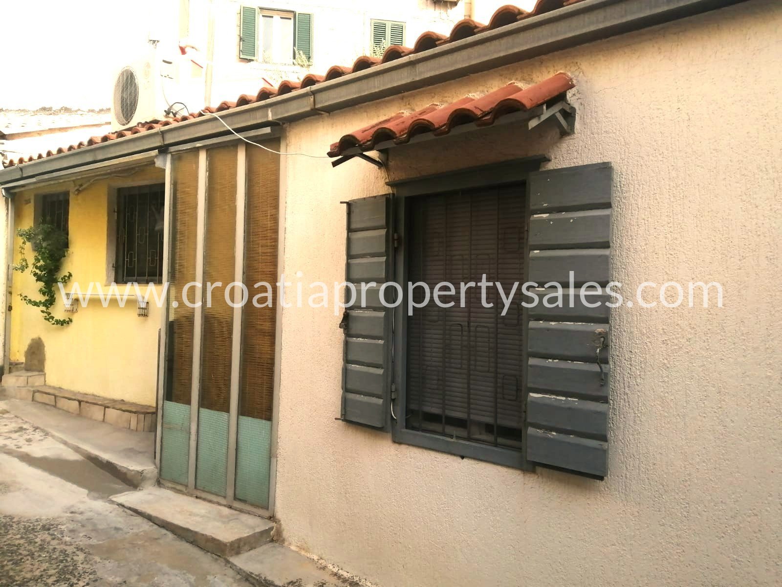 Casa In vendita - Splitsko-dalmatinska Split - foto 2/9
