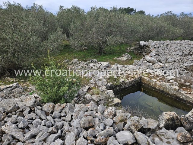 Parcela na predaj 30200 m² – Hvar