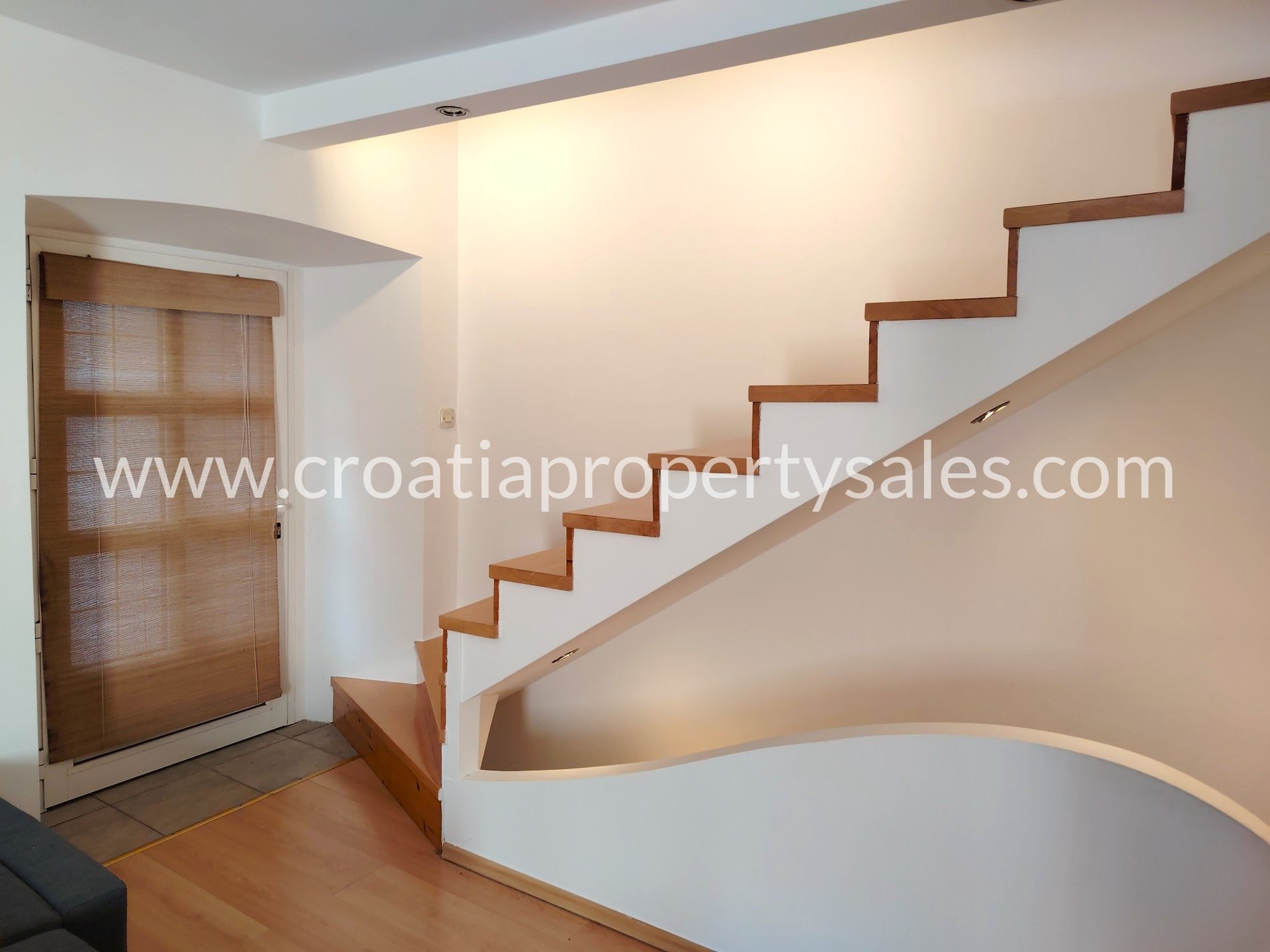 Casa In vendita -  Kastela