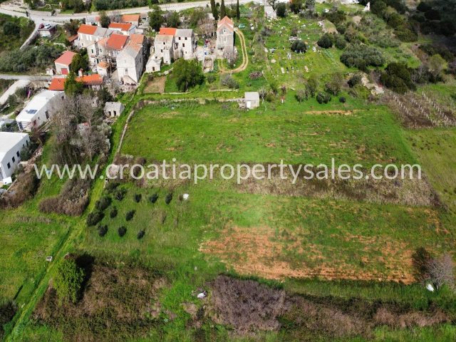 Zemljište na prodaju 5435 m² – Vis