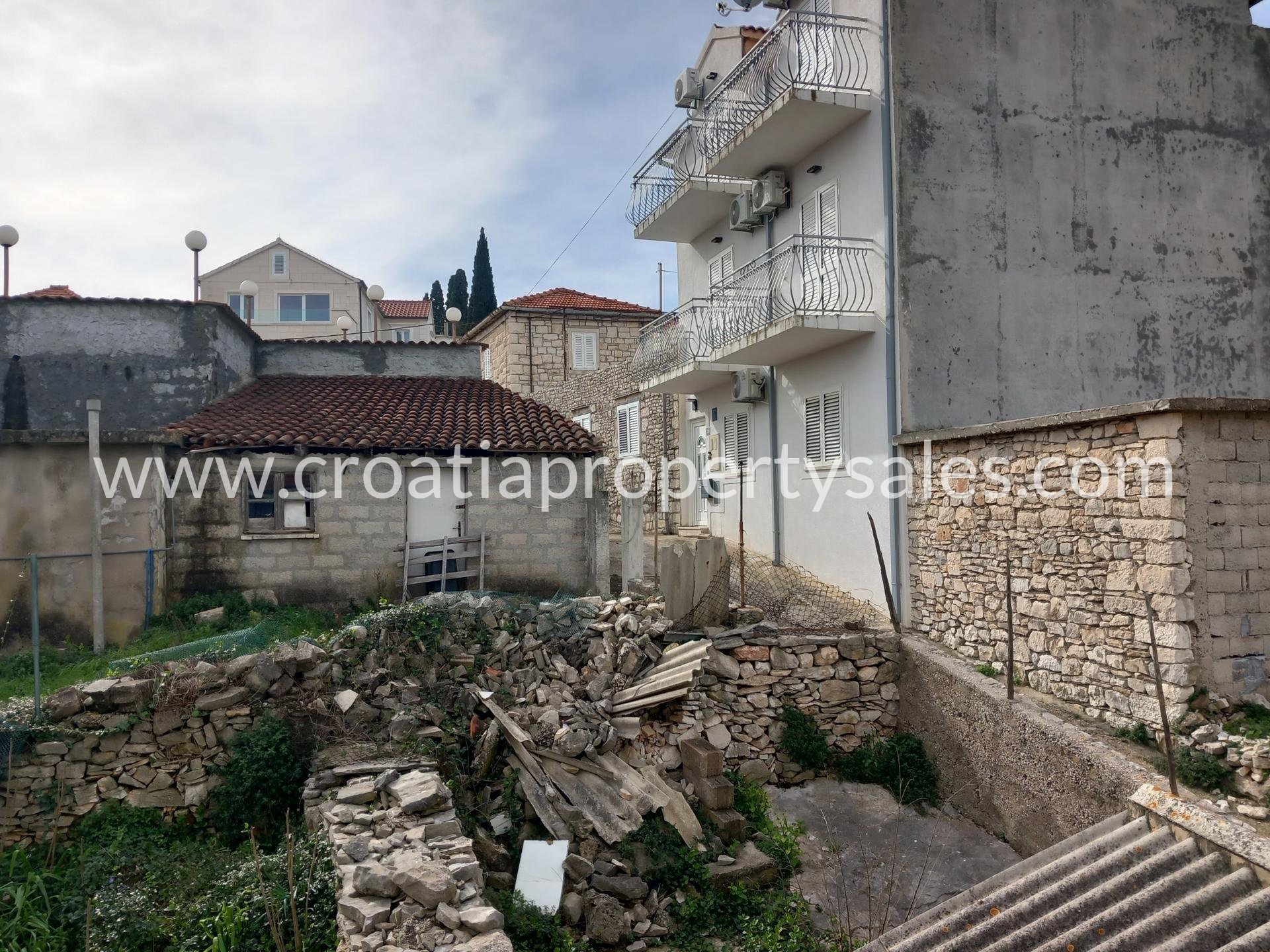 Kuća Na prodaju -  Brac