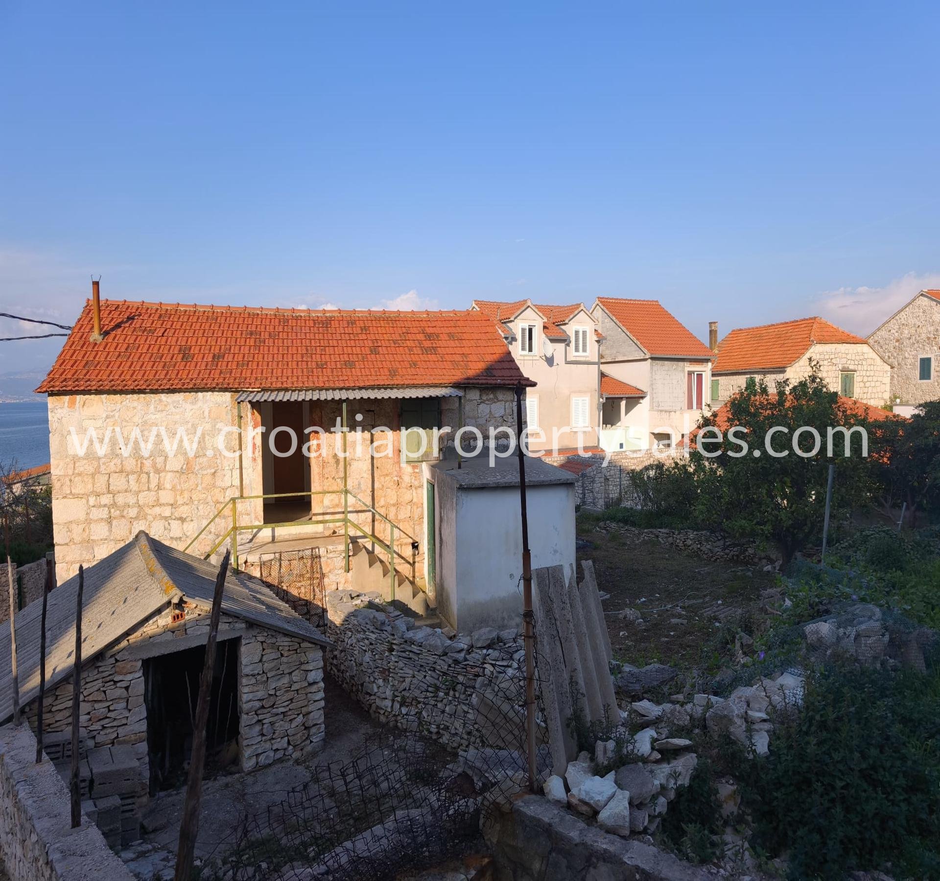 Kuća Na prodaju -  Brac