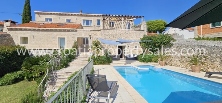 Dom na predaj 191 m² – Brac