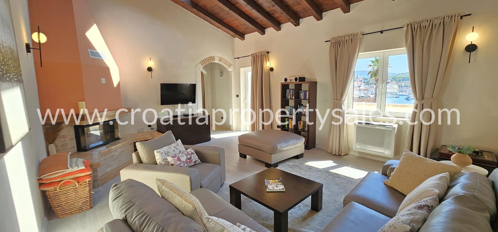 Casa In vendita -  Brac