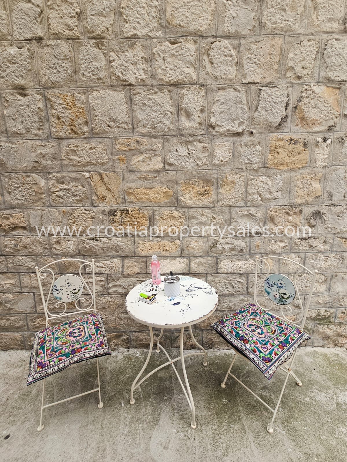 Casa In vendita -  Kastela