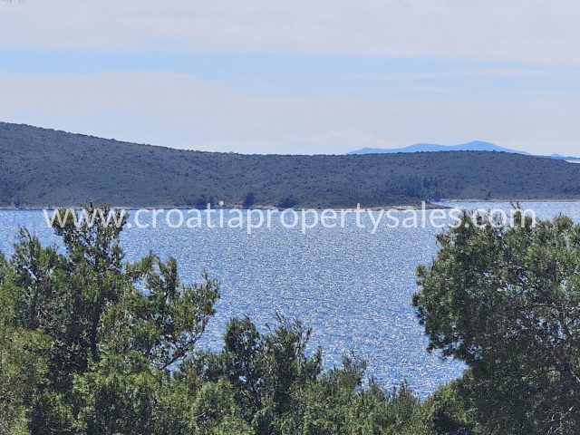 Działka na sprzedaż 1700 m² – Hvar