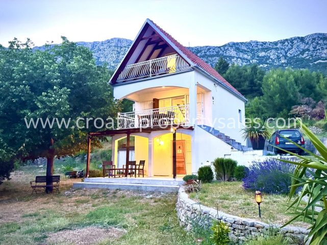 Casa in vendita 130 m² – Kastela