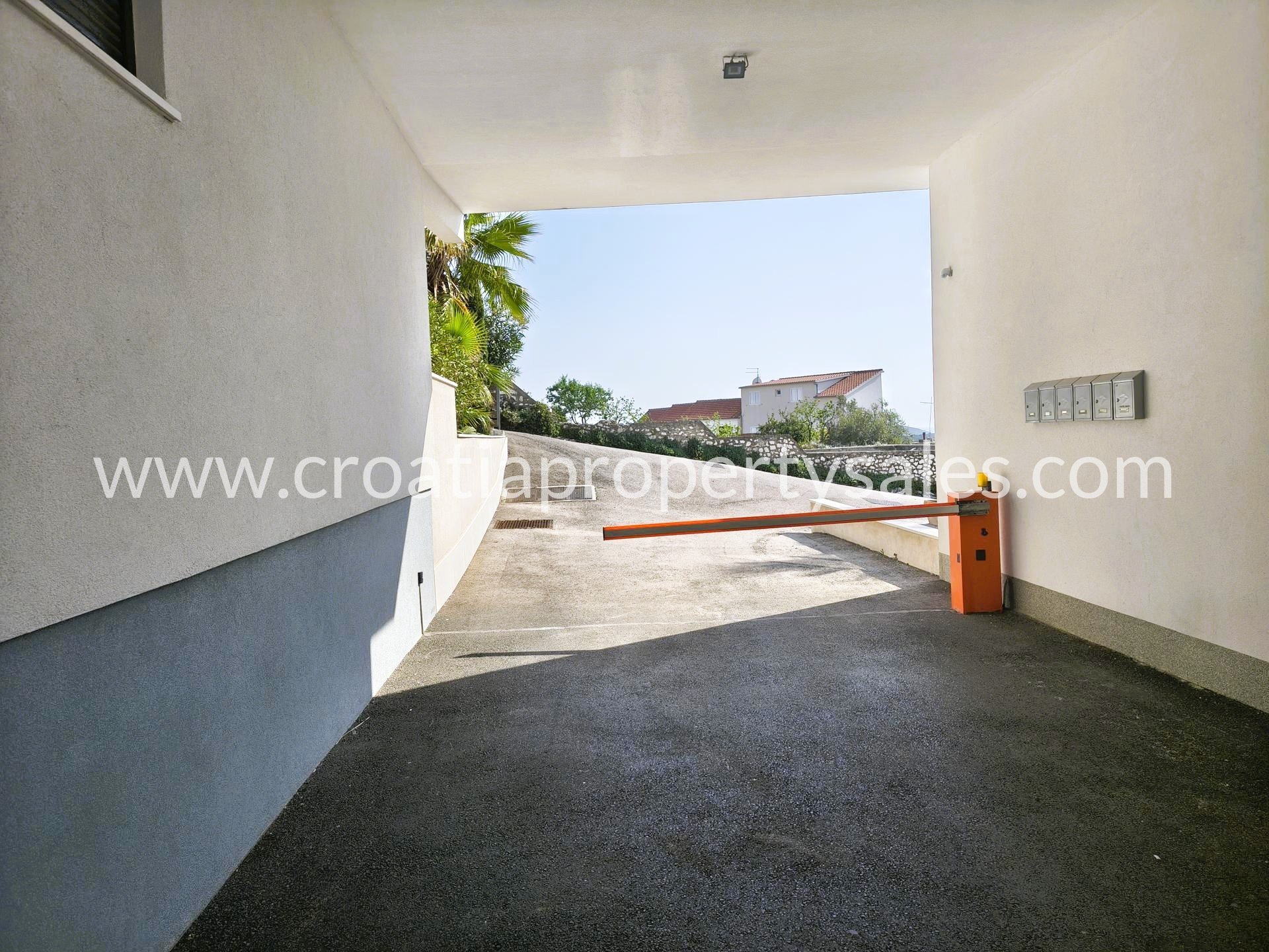 Apartma Na predaj -  Rogoznica