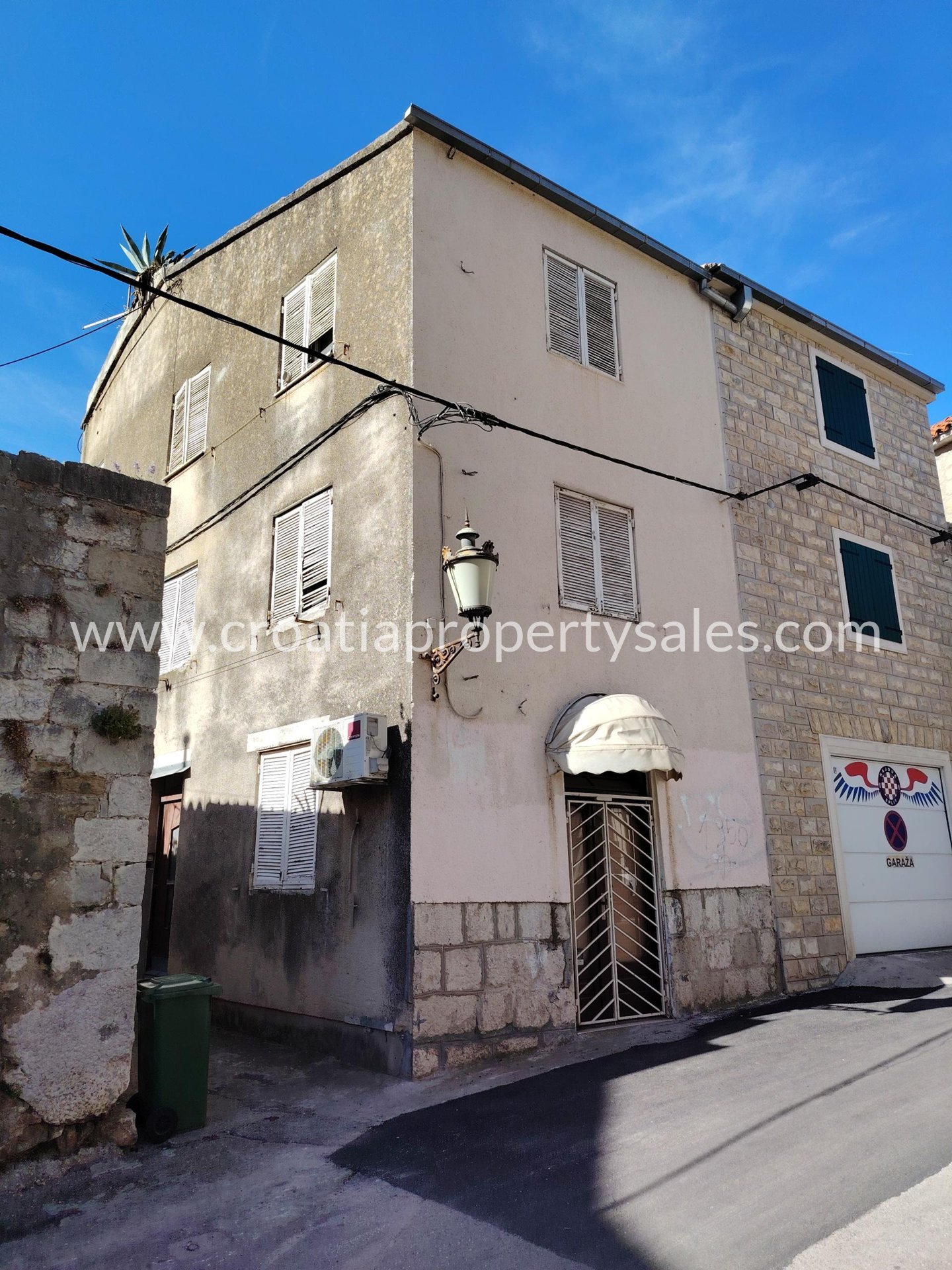 Kuća Na prodaju -  Split