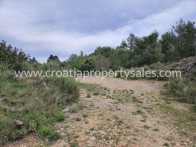 Działka na sprzedaż 13542 m² – Hvar