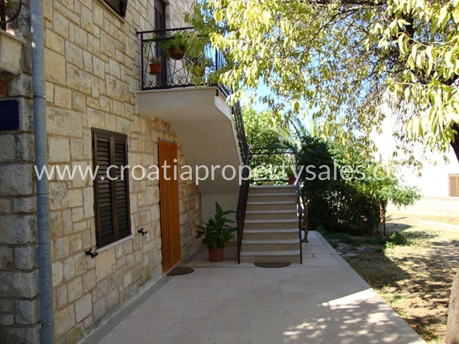 Kuća Na prodaju -  Brac