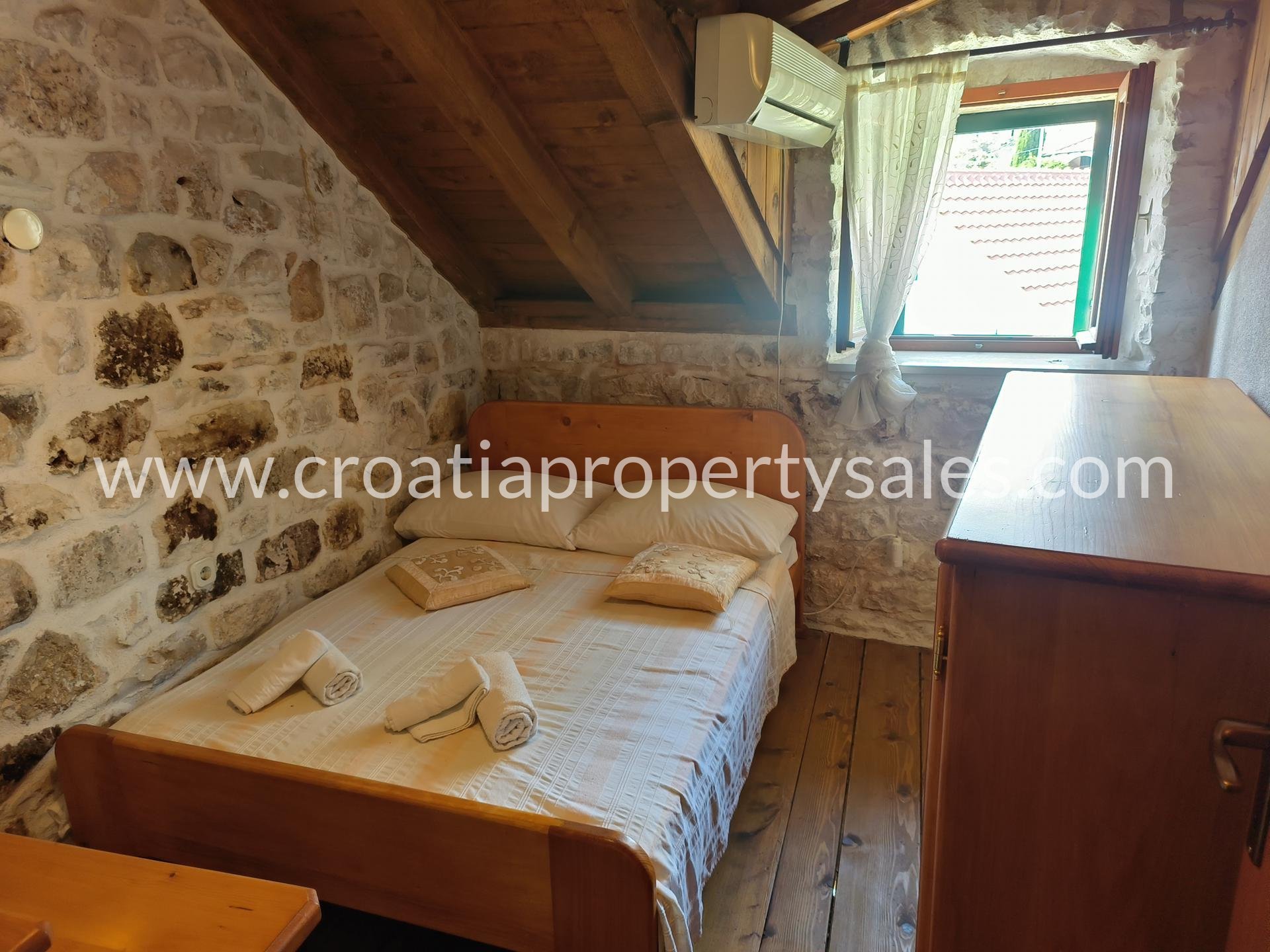 Casa In vendita -  Brac
