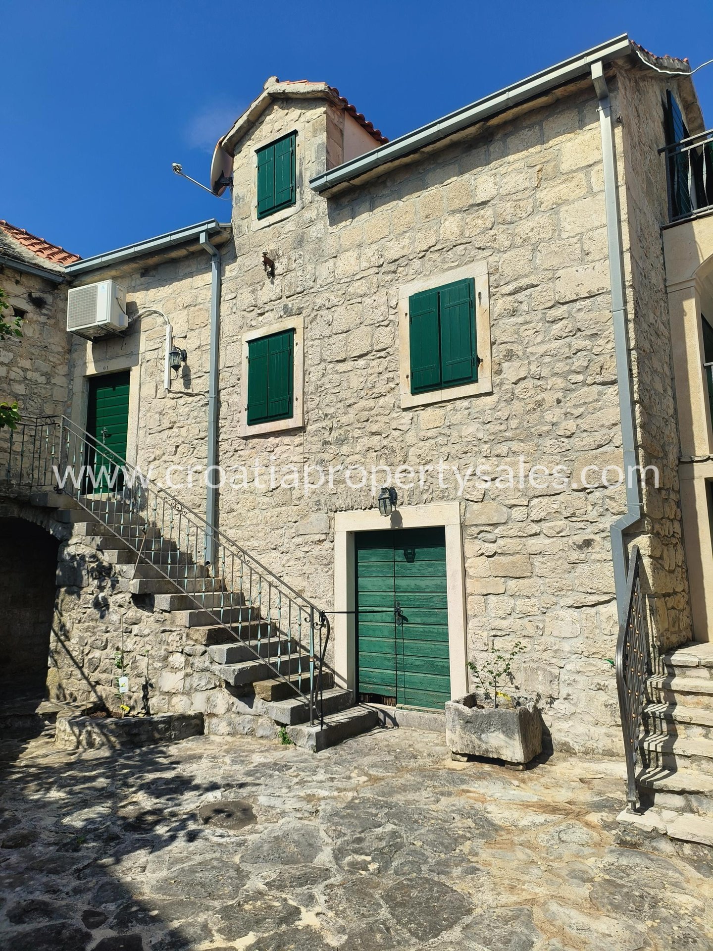 Casa In vendita -  Brac
