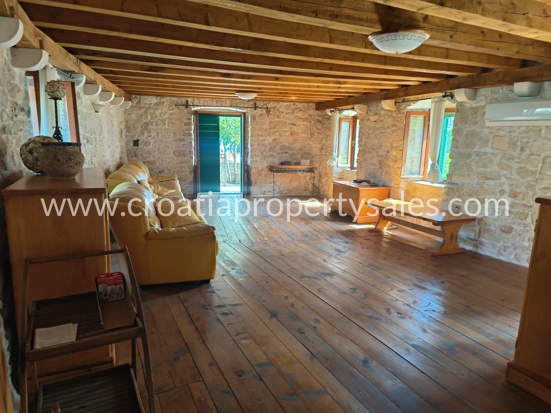 Casa In vendita -  Brac