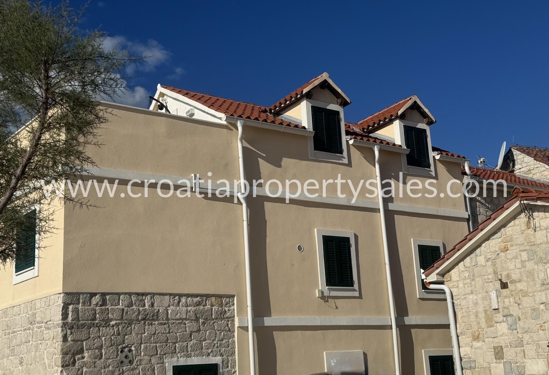 Casa In vendita -  Kastela