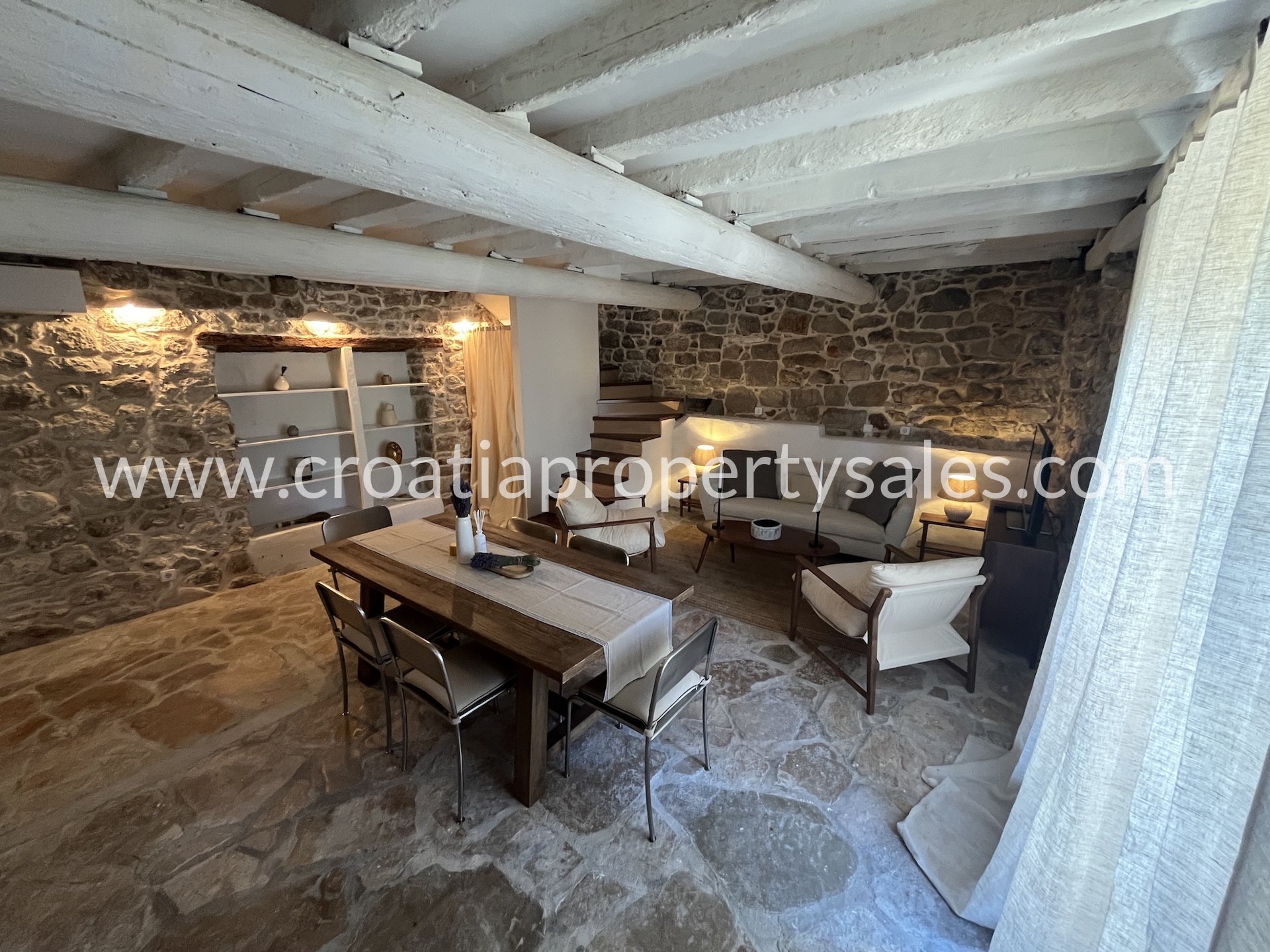 Casa In vendita -  Hvar