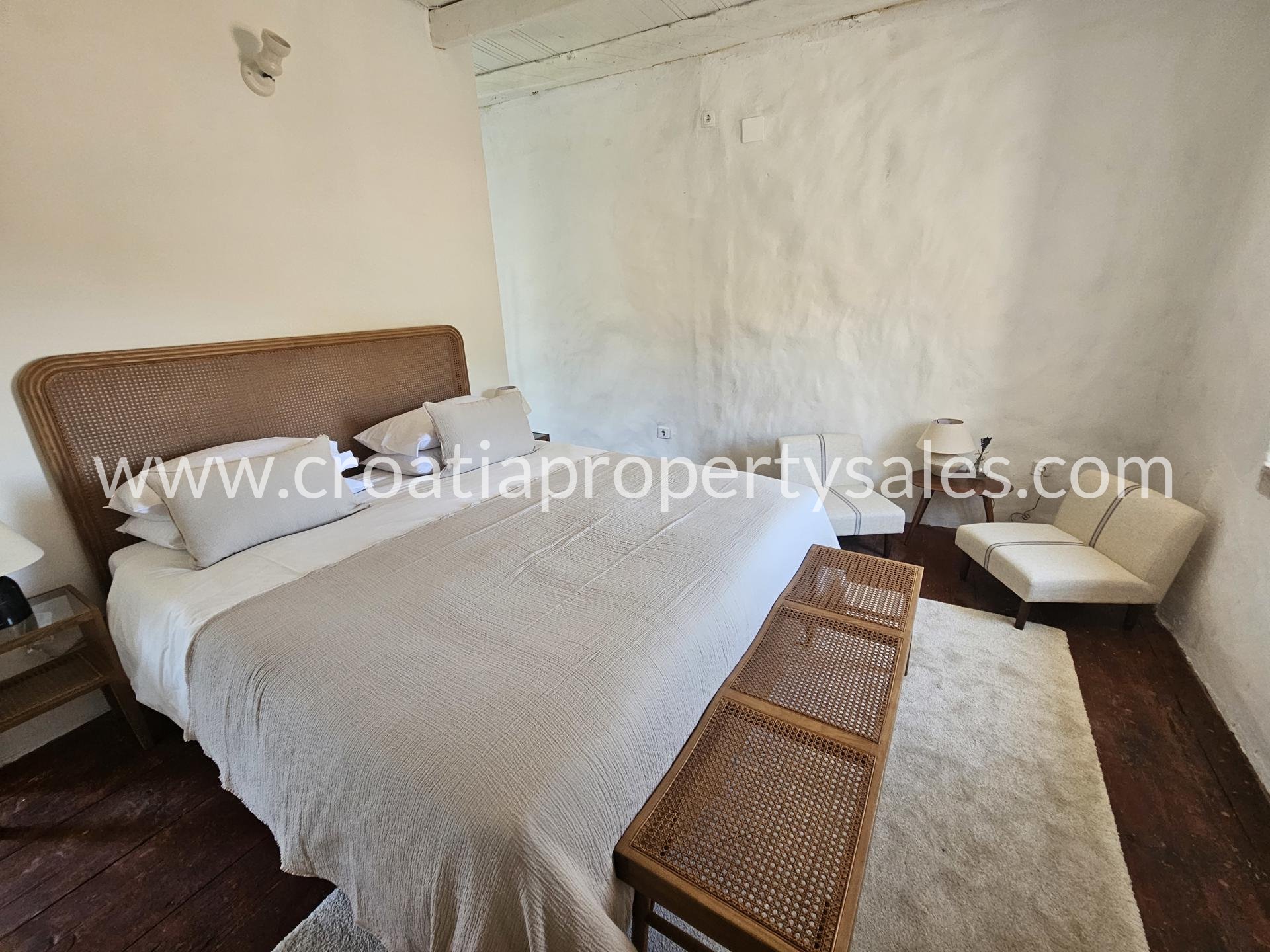 Casa In vendita -  Hvar