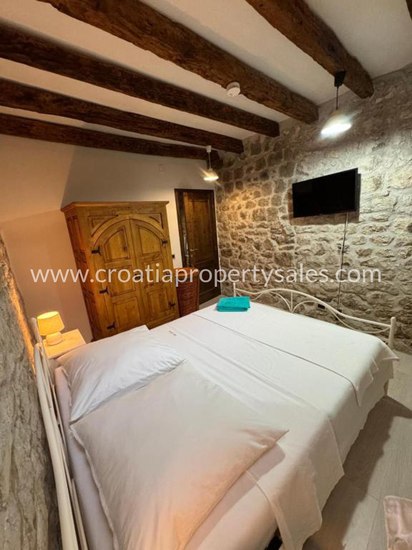 Casa In vendita -  Kastela