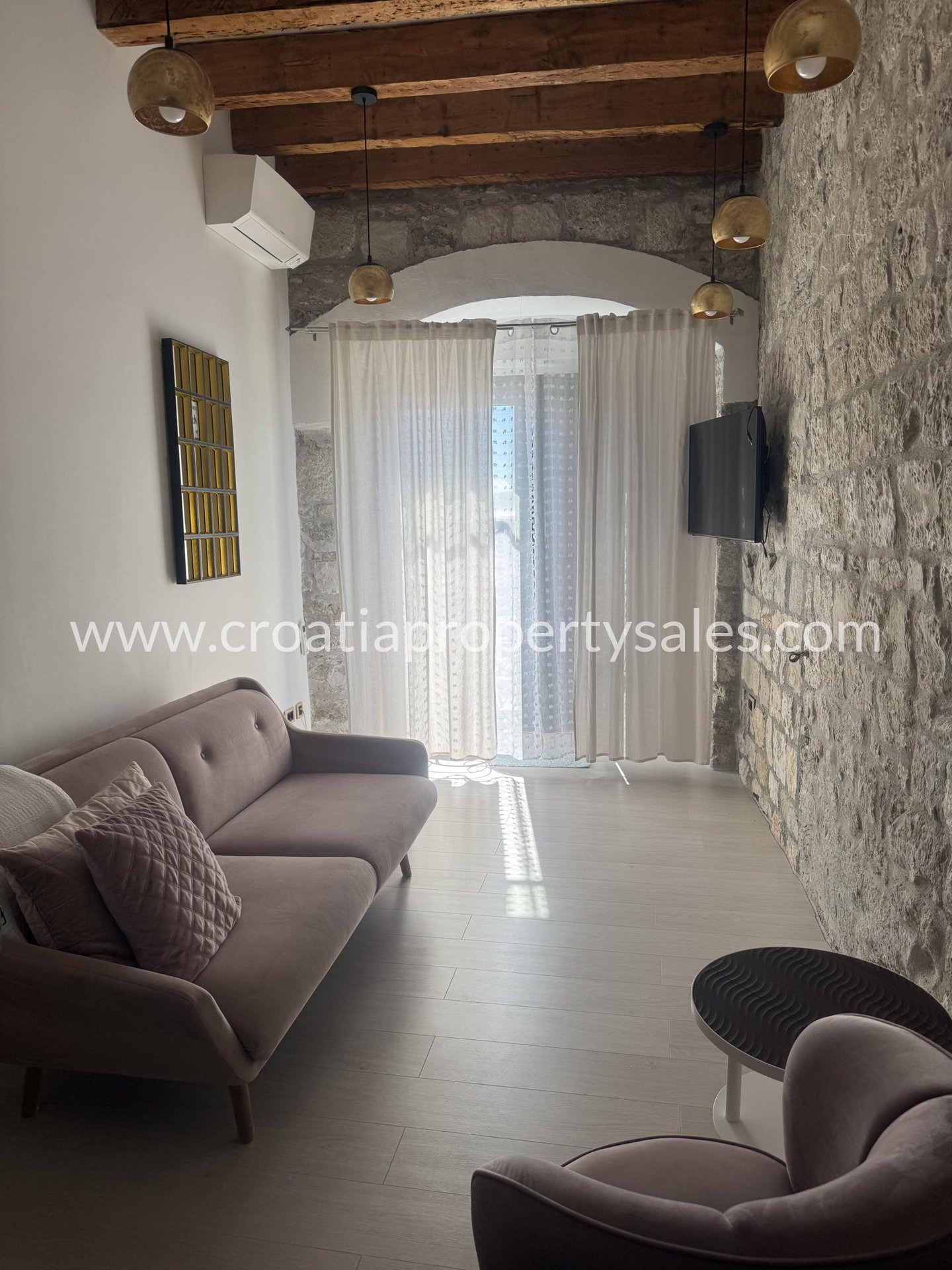 Casa In vendita -  Kastela