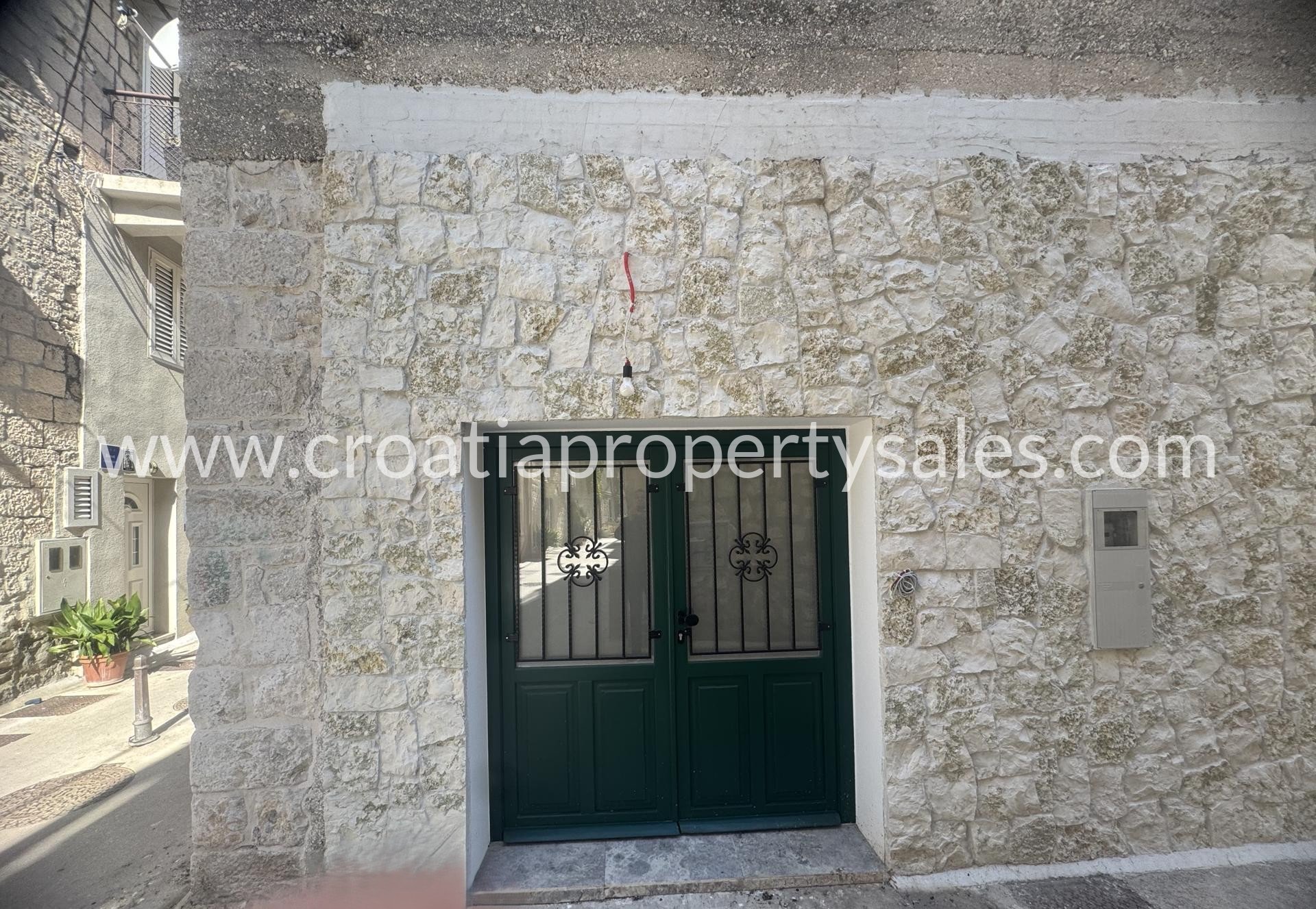 Casa In vendita - Kastela - foto 2/6