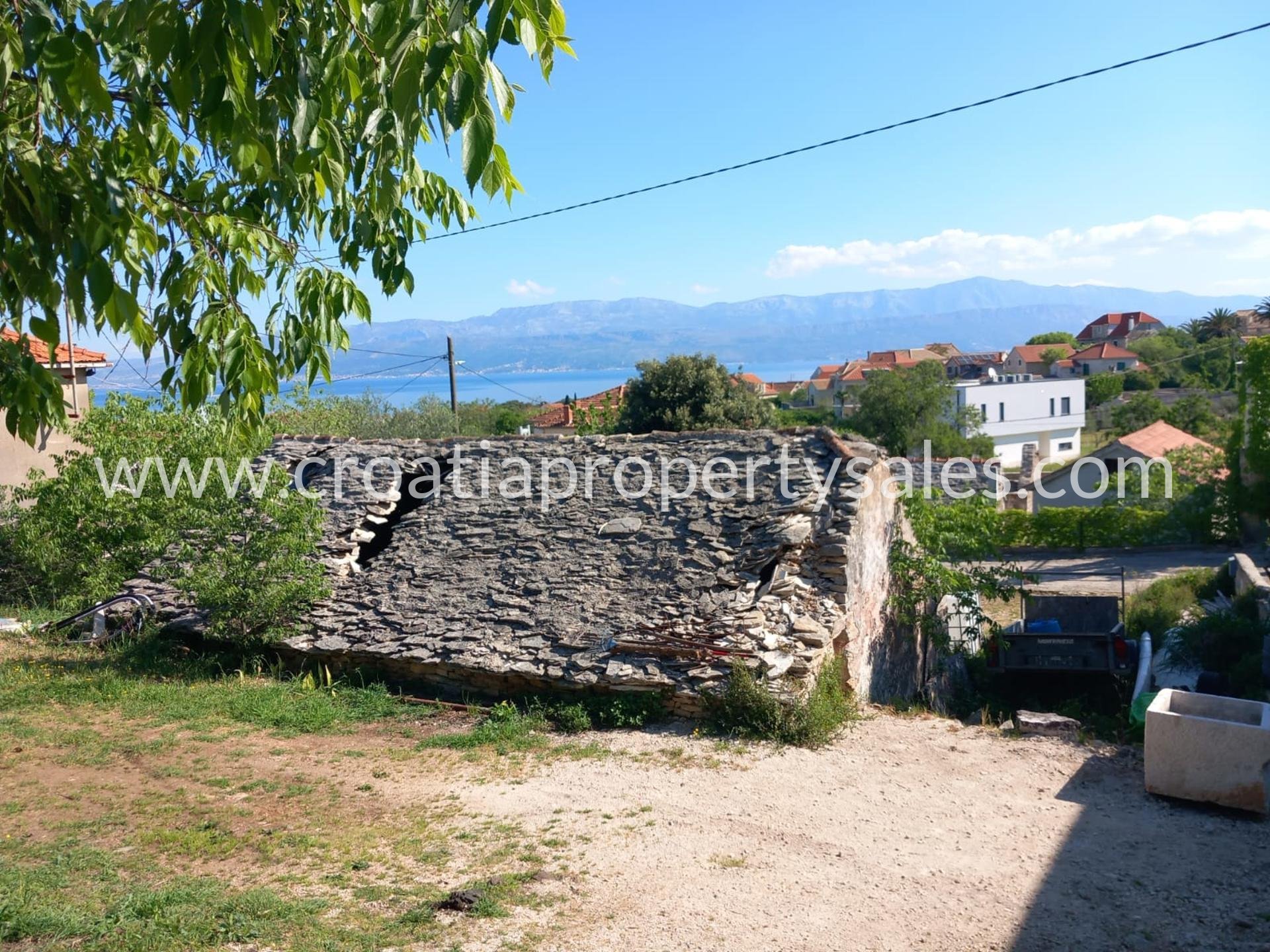 Land For sale Brac