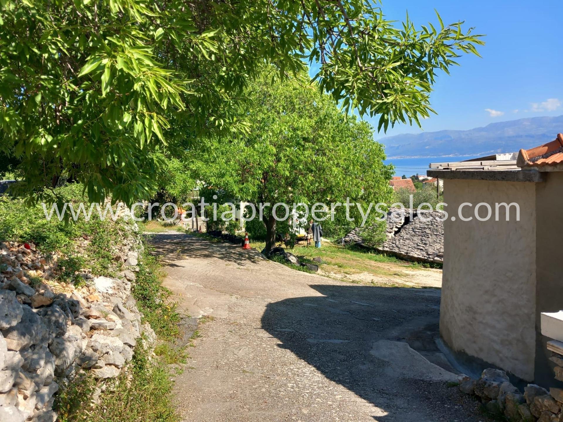 Land For sale -  Brac