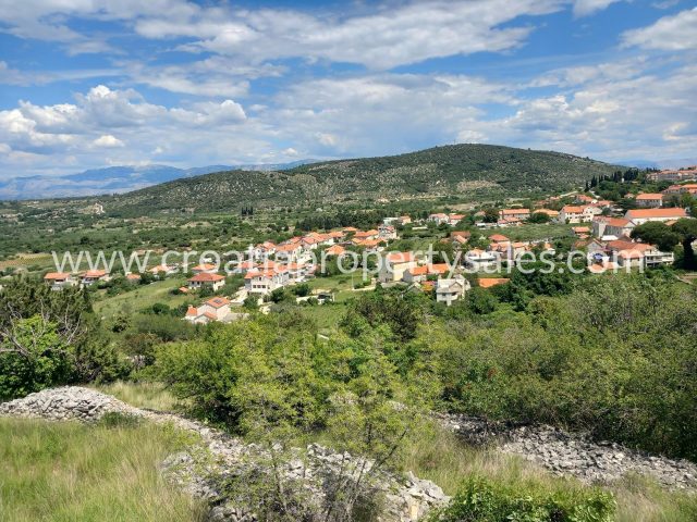 Pozemek na prodej 2340 m² – Brac