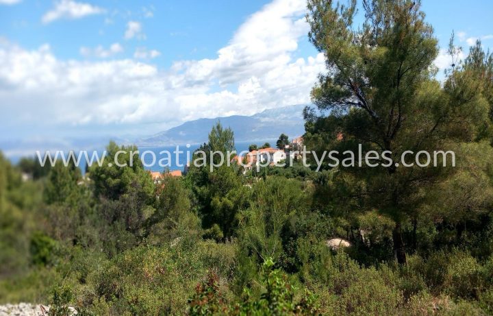 Land for sale 750 m² – Brac