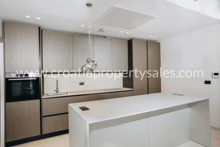 House For sale - Splitsko-dalmatinska Omiš - foto 5/12