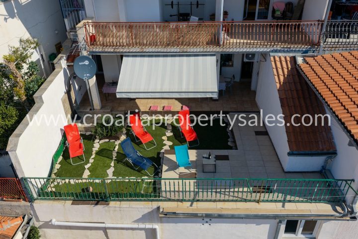 Flat For sale - Splitsko-dalmatinska Omiš - foto 2/13