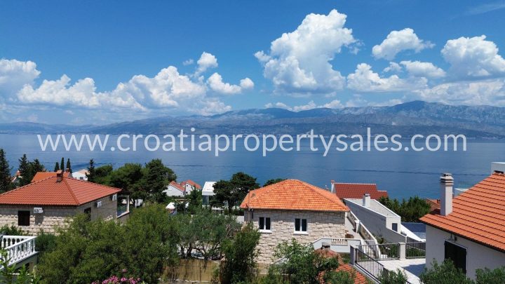 Land for sale 495 m² – Brac