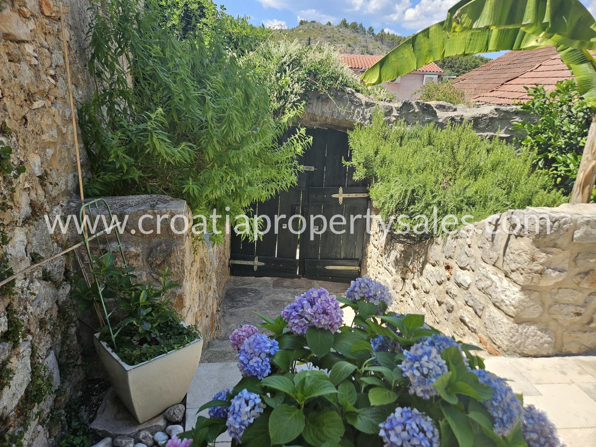 Hiša Na predaj -  Hvar