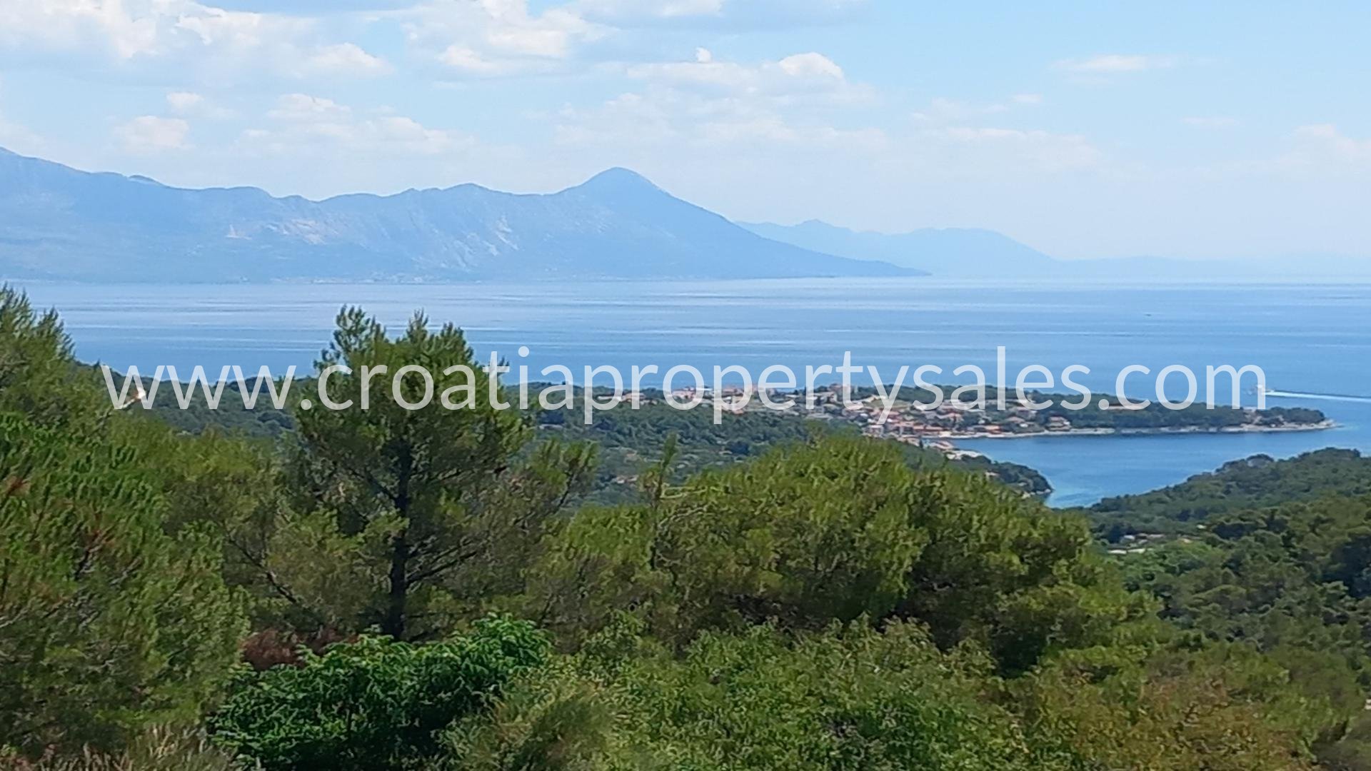Parcela Naprodaj -  Brac