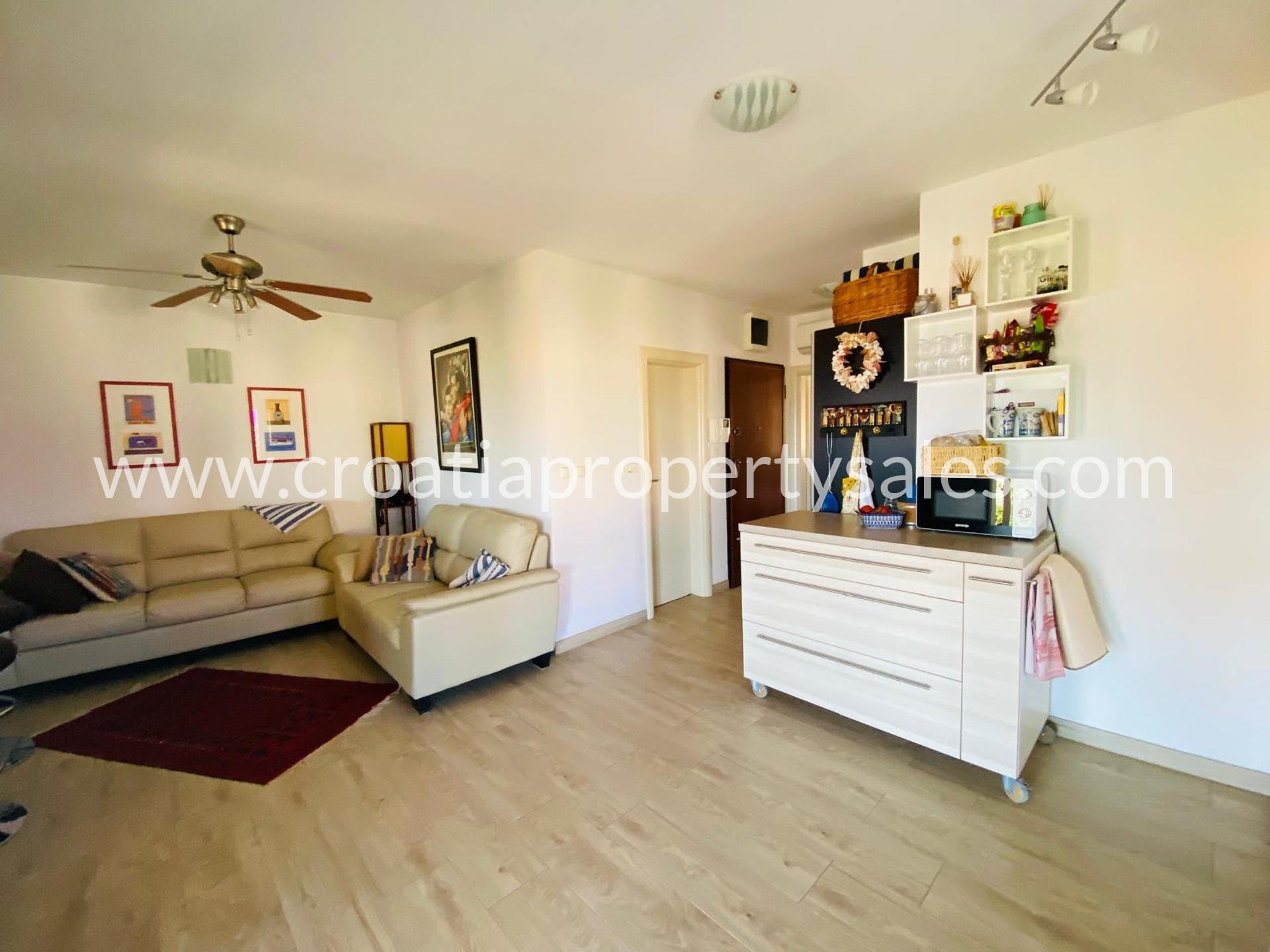 Apartma Na predaj -  Brac