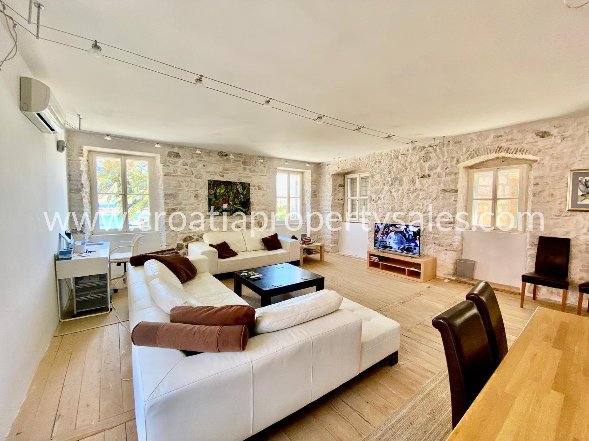 Appartement À vendre -  Brac