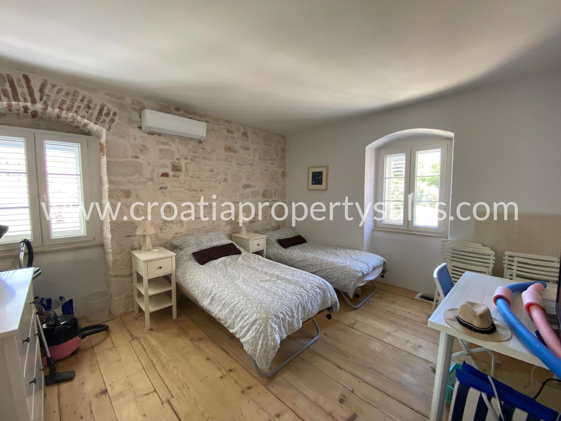 Appartement À vendre -  Brac