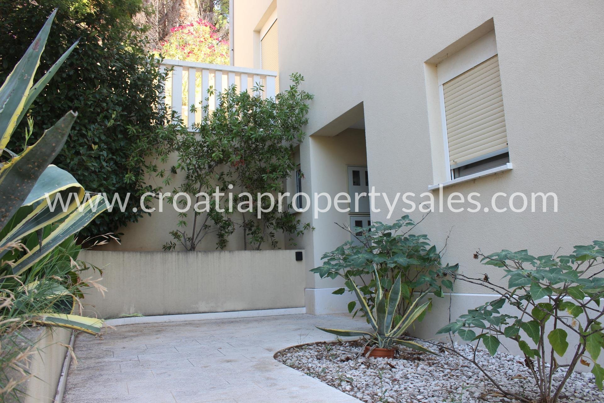 Appartamento In vendita - Omis - foto 2/11