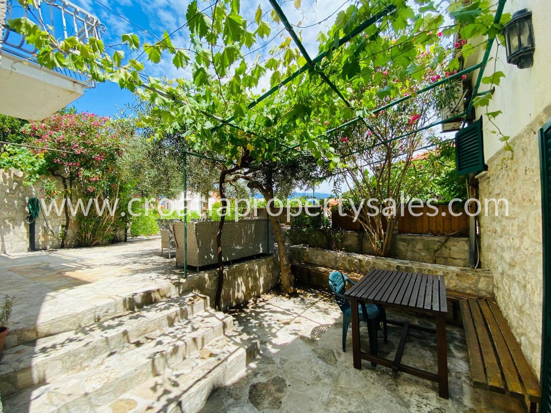 Casa In vendita -  Brac