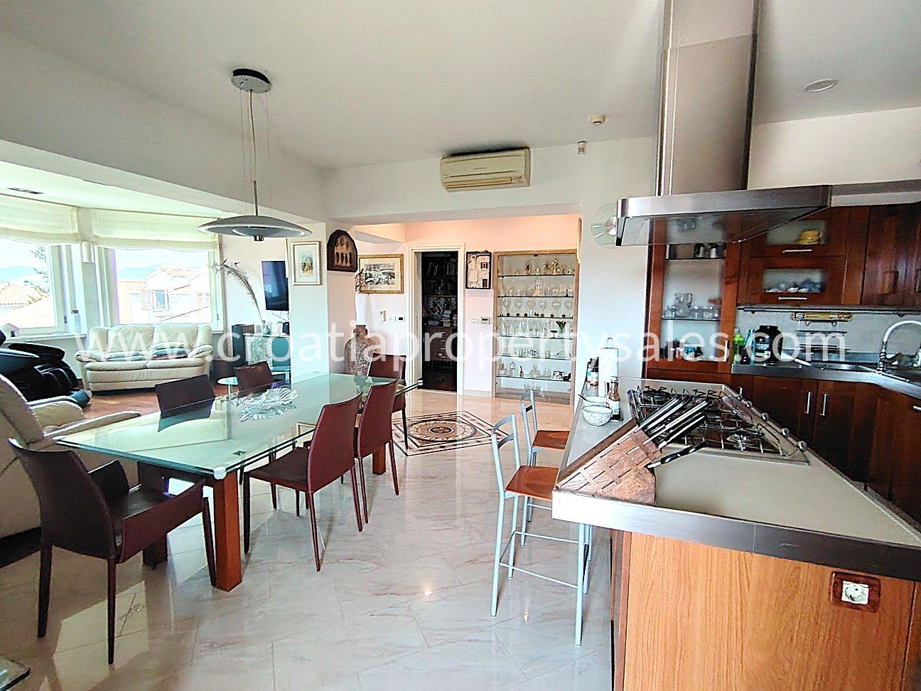 Appartamento In vendita - Splitsko-dalmatinska Split - foto 2/11
