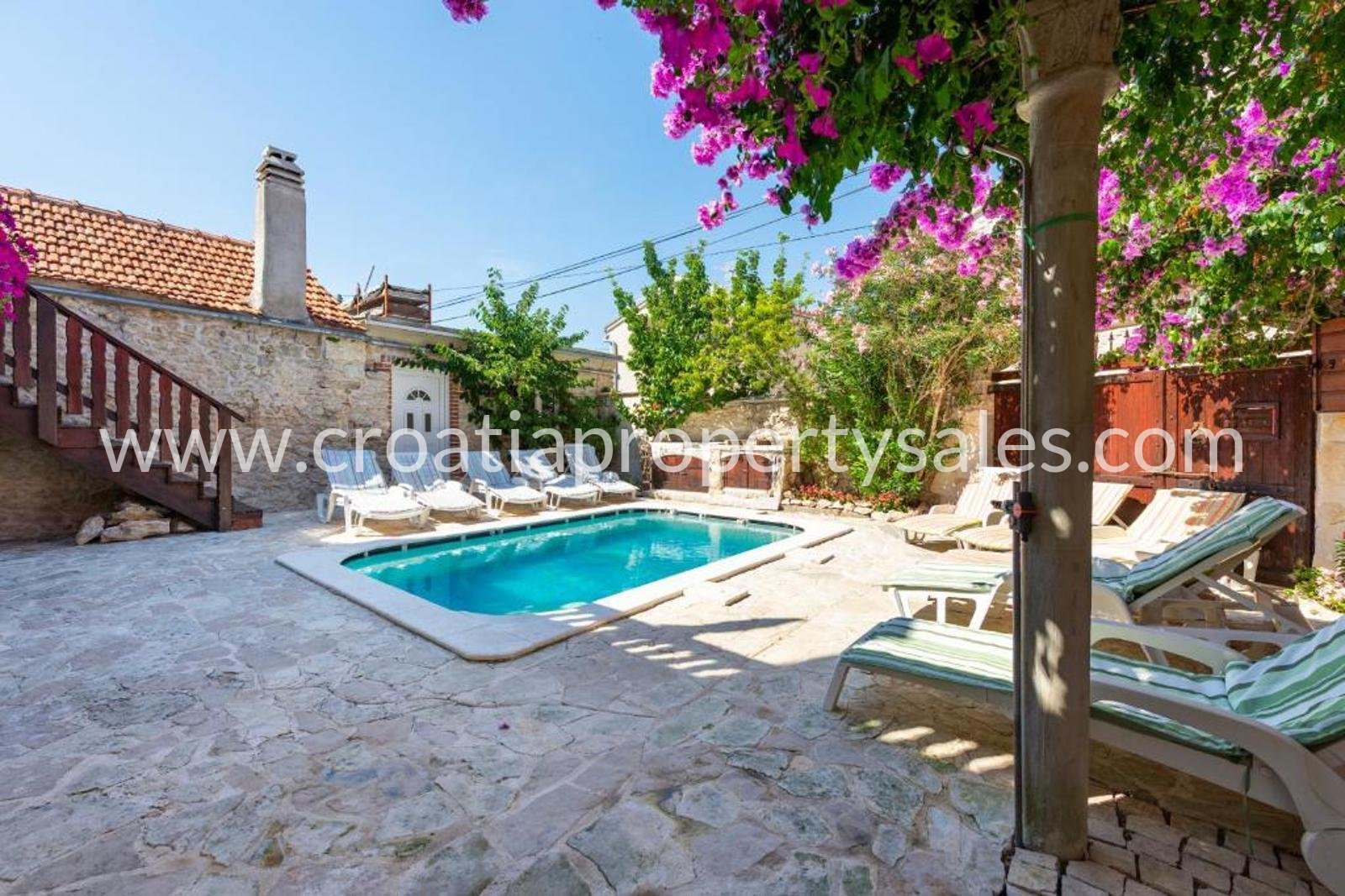 Casa In vendita - Zadarska Zadar