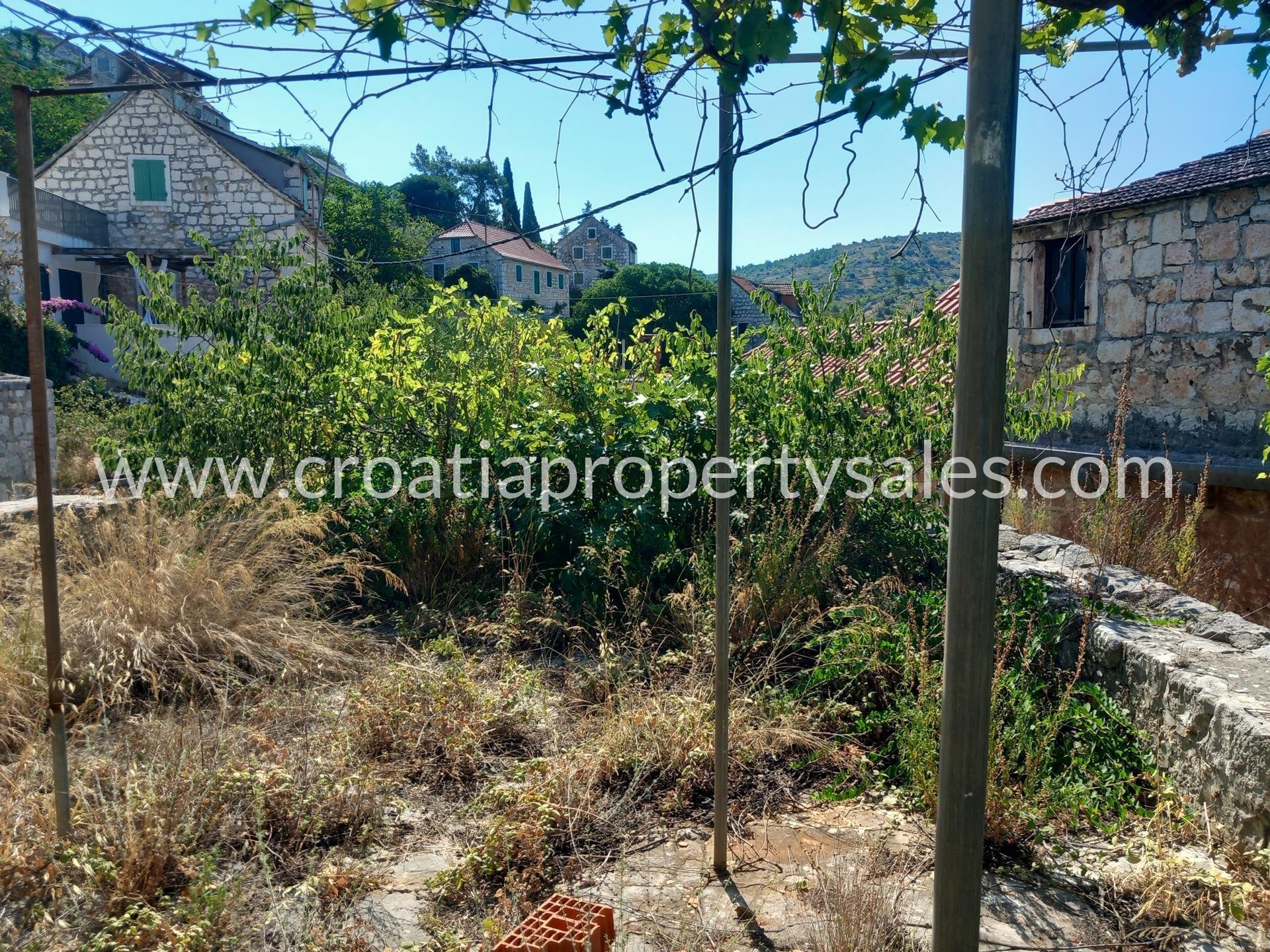 Kuća Na prodaju -  Brac