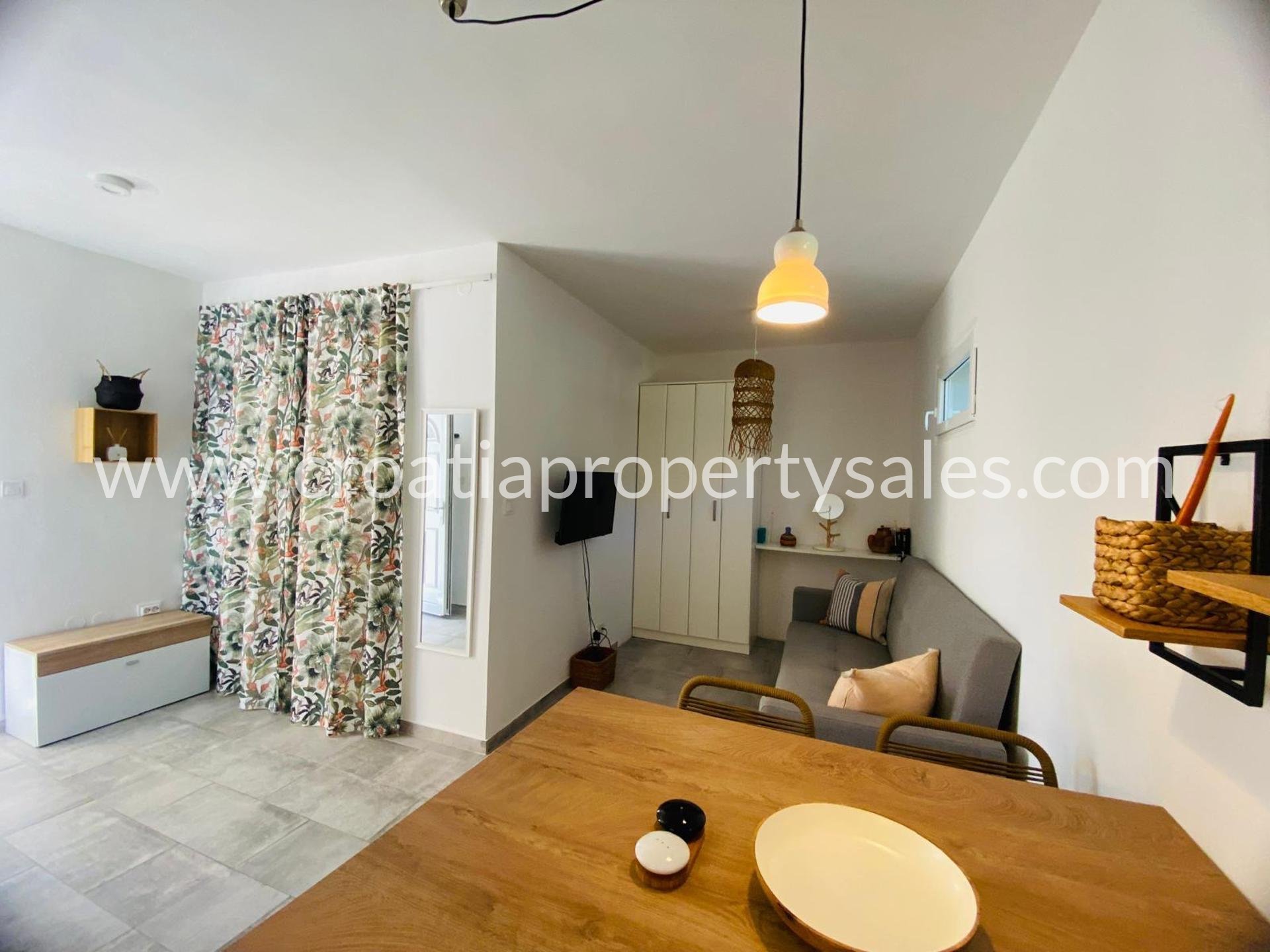 Apartma Na predaj -  Brac