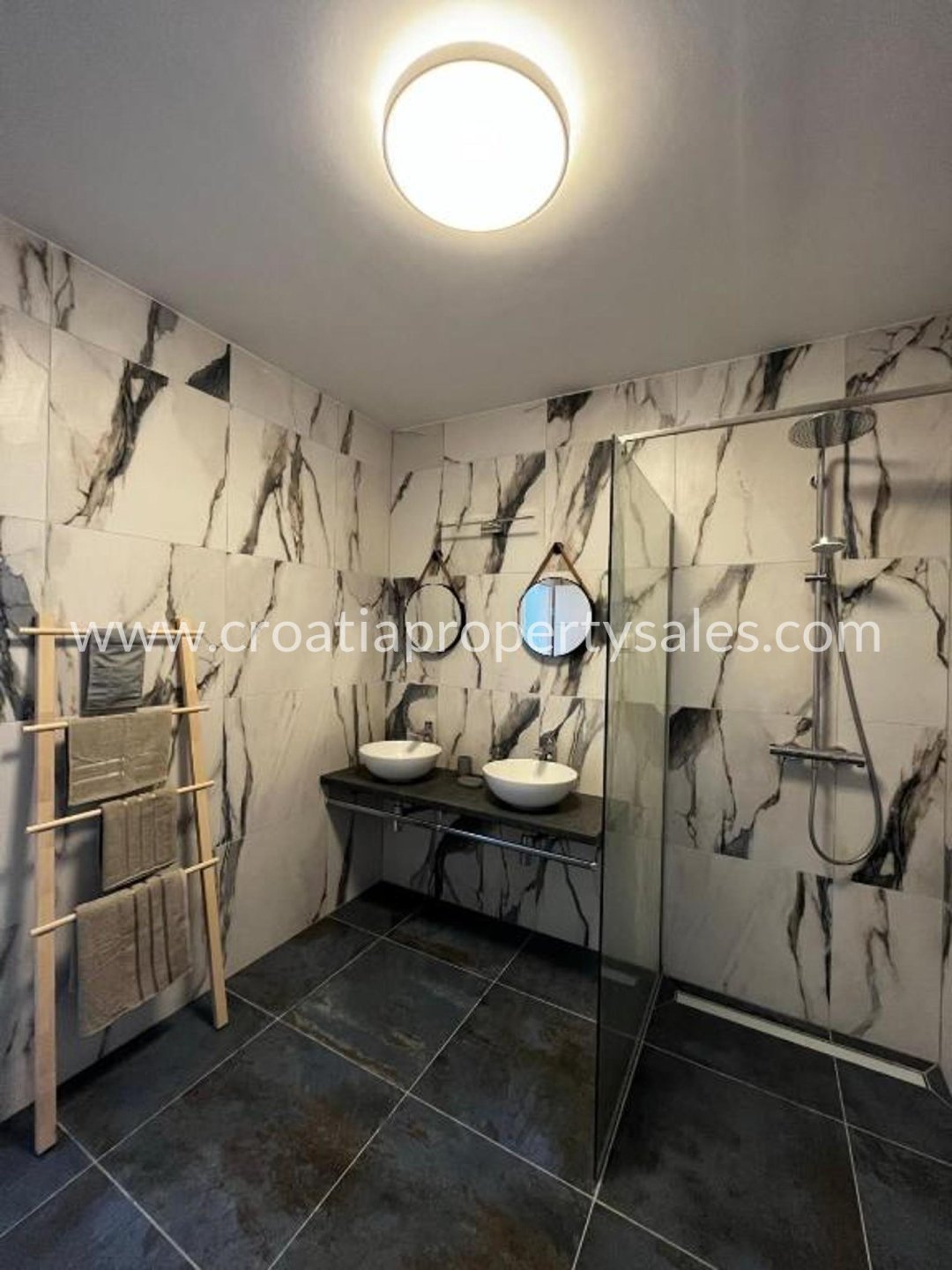 Maison À vendre - Bjelovarsko-bilogorska Sibenik