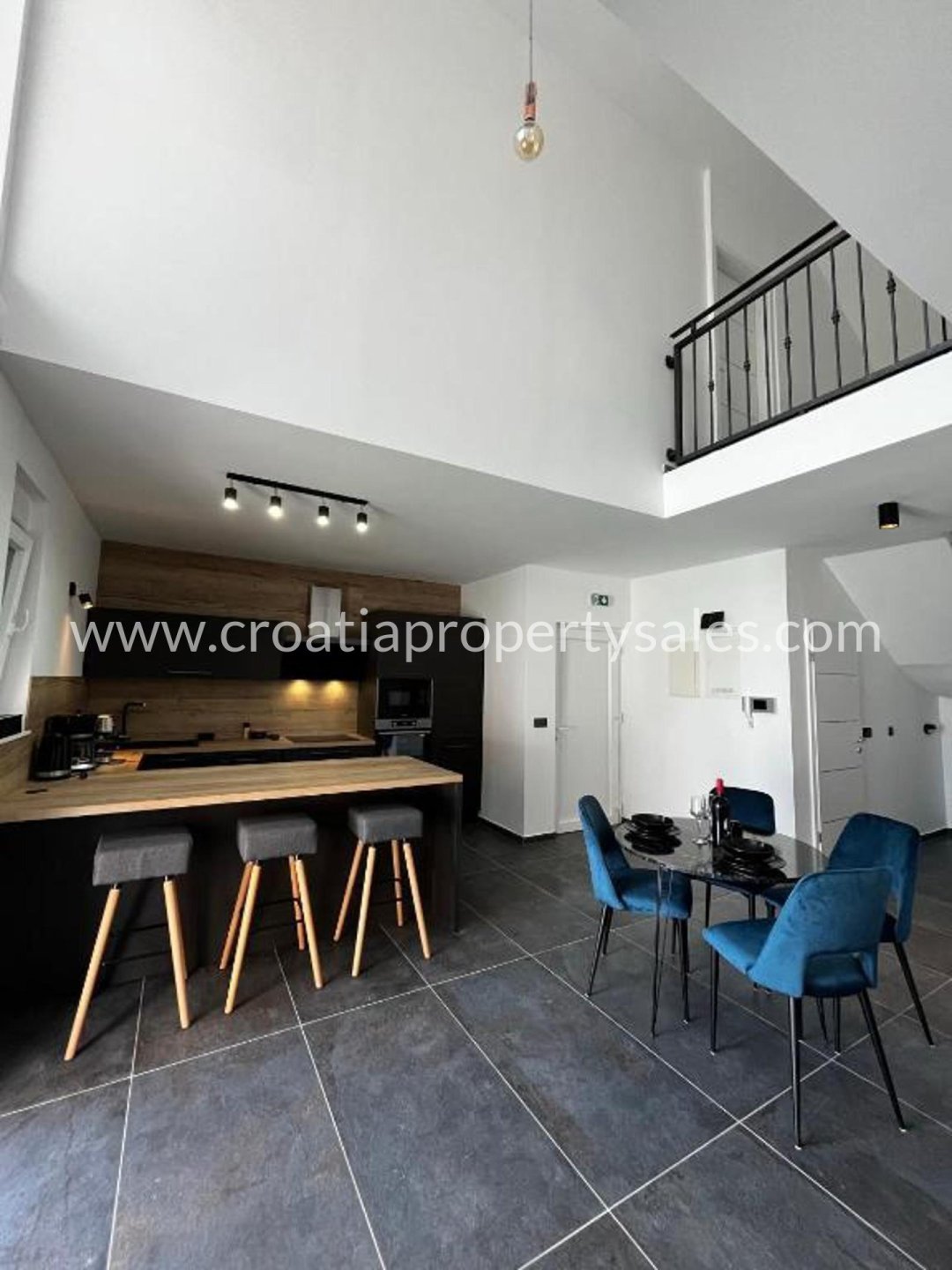 Maison À vendre - Bjelovarsko-bilogorska Sibenik