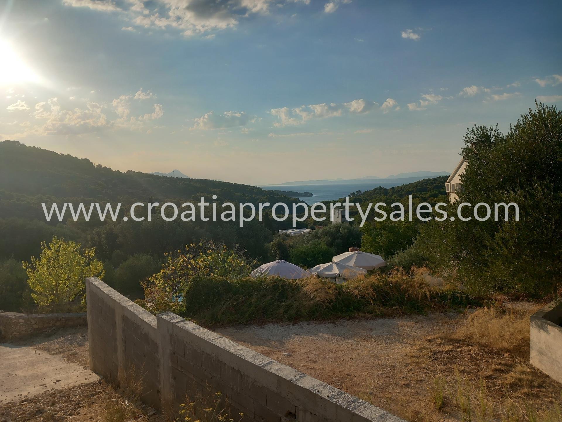 Parcela Naprodaj -  Brac