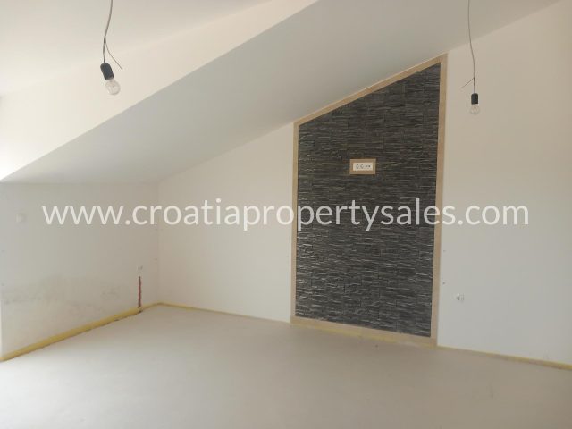 Kuća na prodaju 400 m² – Brac