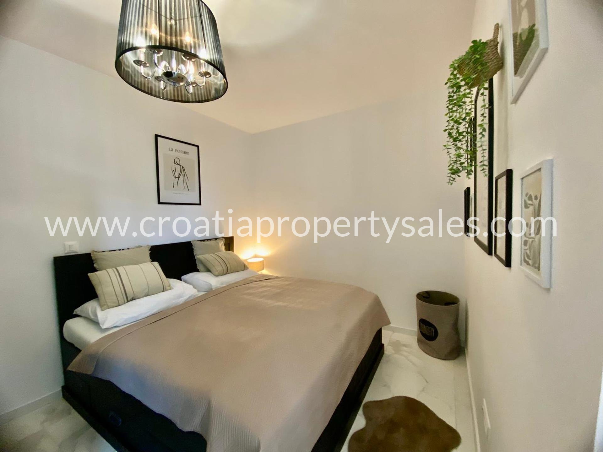 Flat For sale -  Brac
