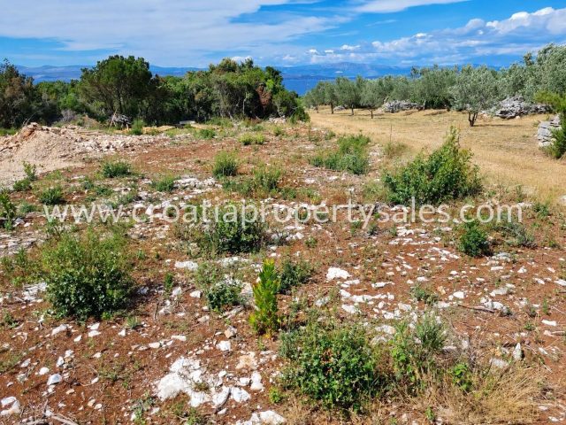 Parcela na predaj 600 m² – Šolta
