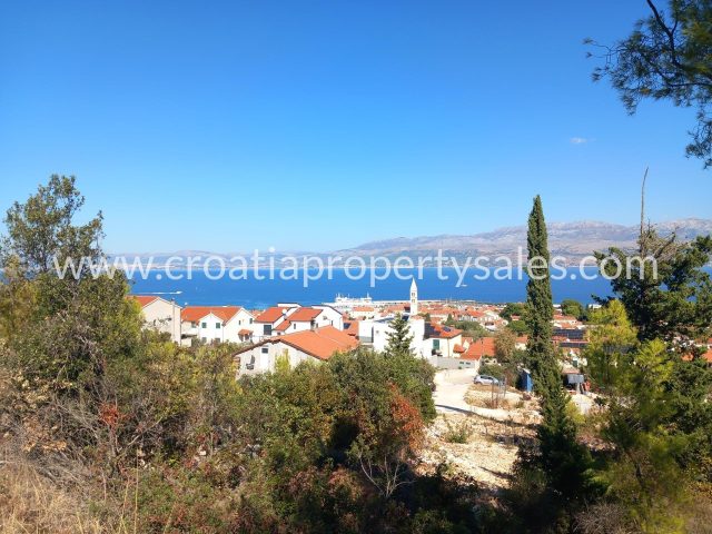 Zemljište na prodaju 1364 m² – Brac